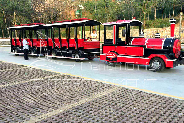 Electric Train for Adults Used in Scenic Spot
